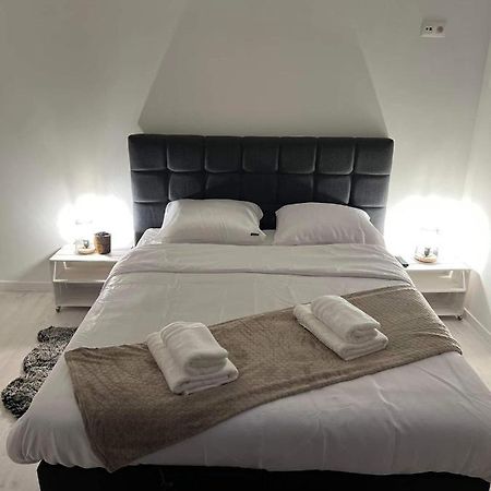 Prachtige Kamer In Centrum Brugge Met Badkamer ! Экстерьер фото