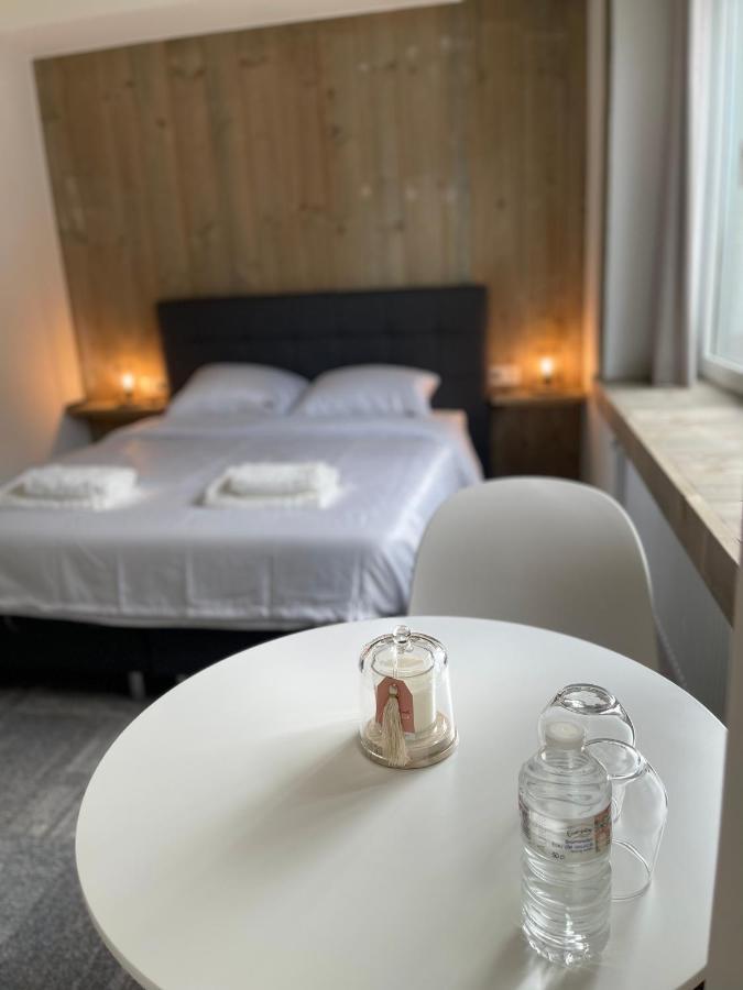 Prachtige Kamer In Centrum Brugge Met Badkamer ! Экстерьер фото