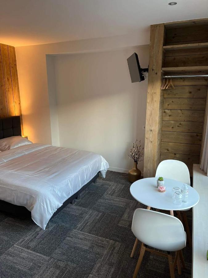 Prachtige Kamer In Centrum Brugge Met Badkamer ! Экстерьер фото